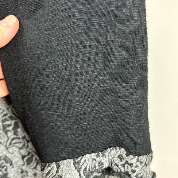 Carole Tremblay jaquard dress with 3/4 lenth sleeves - Picture 6 of 7